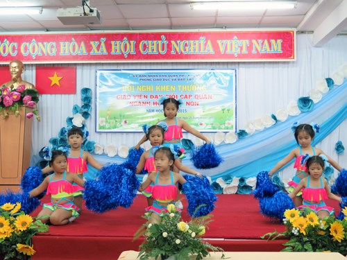Hội nghị tuyên dương khen thưởng
 giáo viên dạy giỏi cấp quận
ngành học mầm non - quận phú nhuận